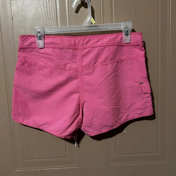 Shorts - Picture 3 of 3